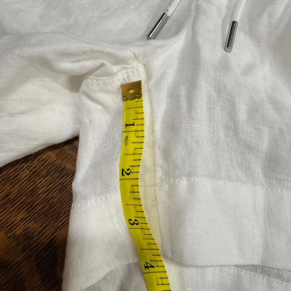 White Linen Athleta Retreat Shorts NWT size 4. - Picture 8 of 9